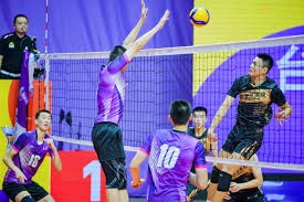 马林鱼队聘请伍佩琴（Kim Ng）担任总经理，成为北美男职体育首位女性 GM